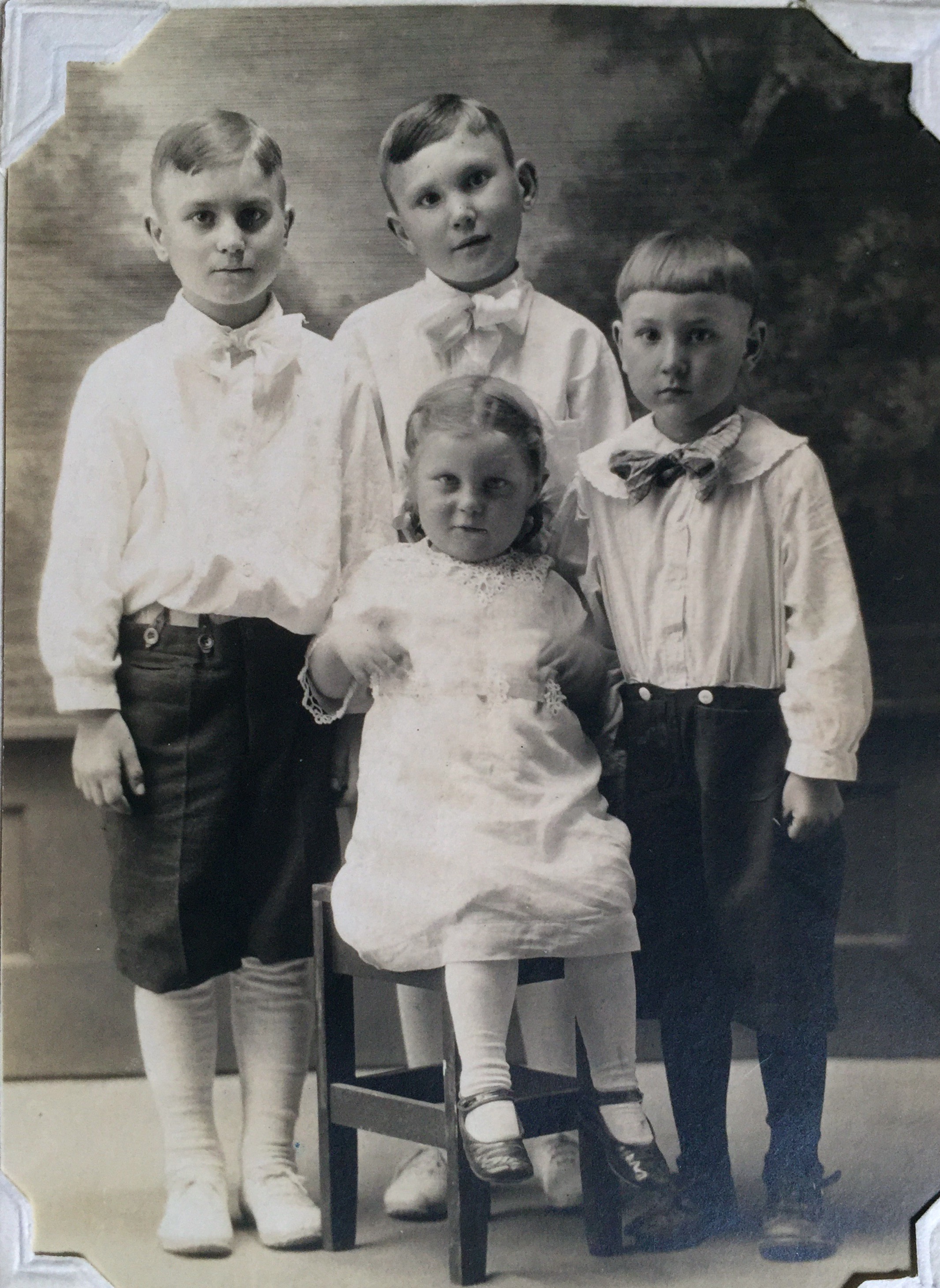 Grandma Marie and her brothers 1920