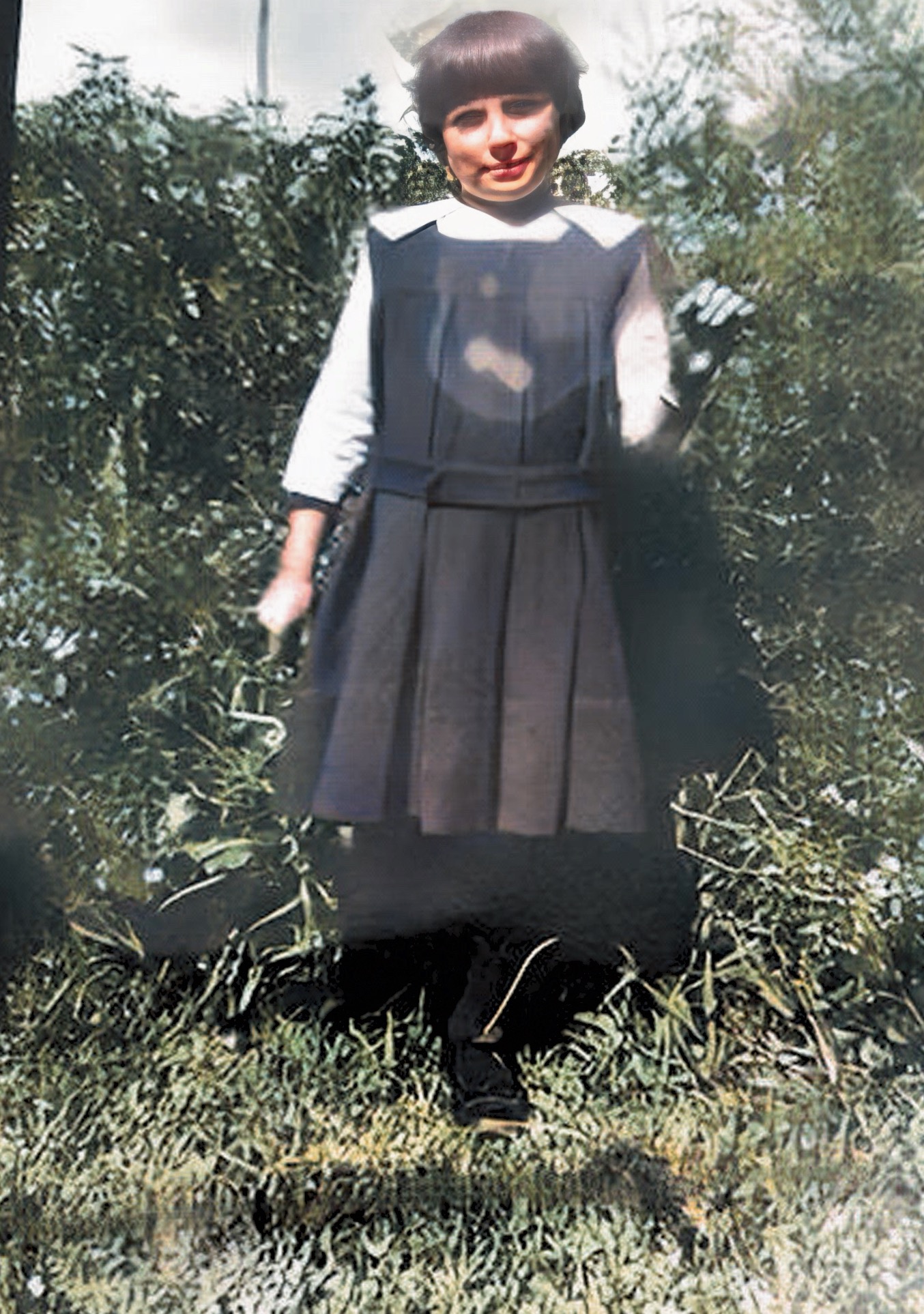 Bertha Amelia Riordan née Parker in her school uniform St Marys Colac approx 1919