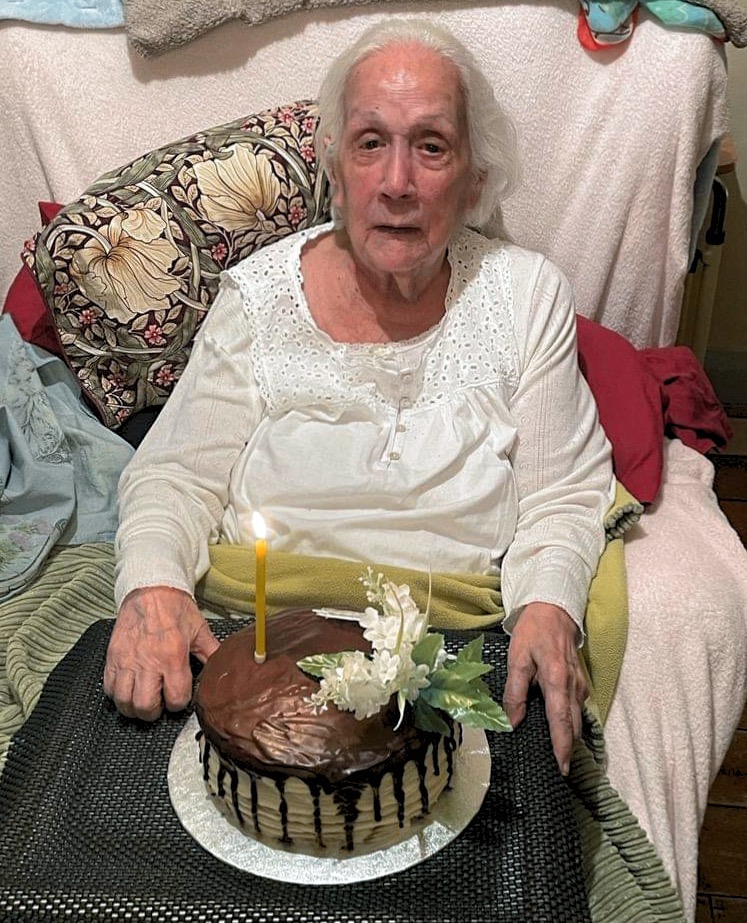 Aunty Colleen’s 98th birthday April 2022