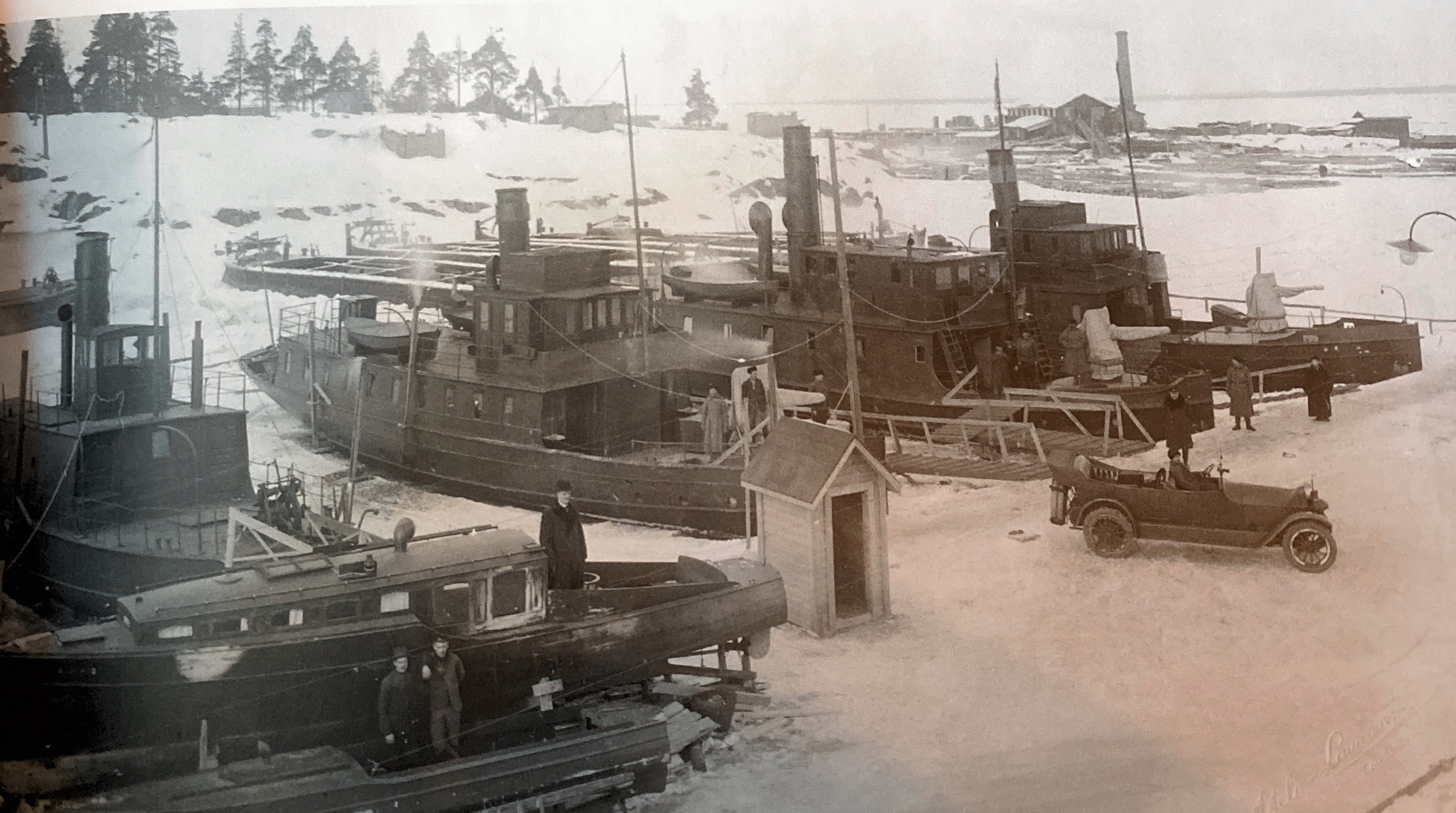 Satakunnan laivaston aluksia vuonna 1917. Kuru, Näsijärvi, Tarjanne ja Pohjola