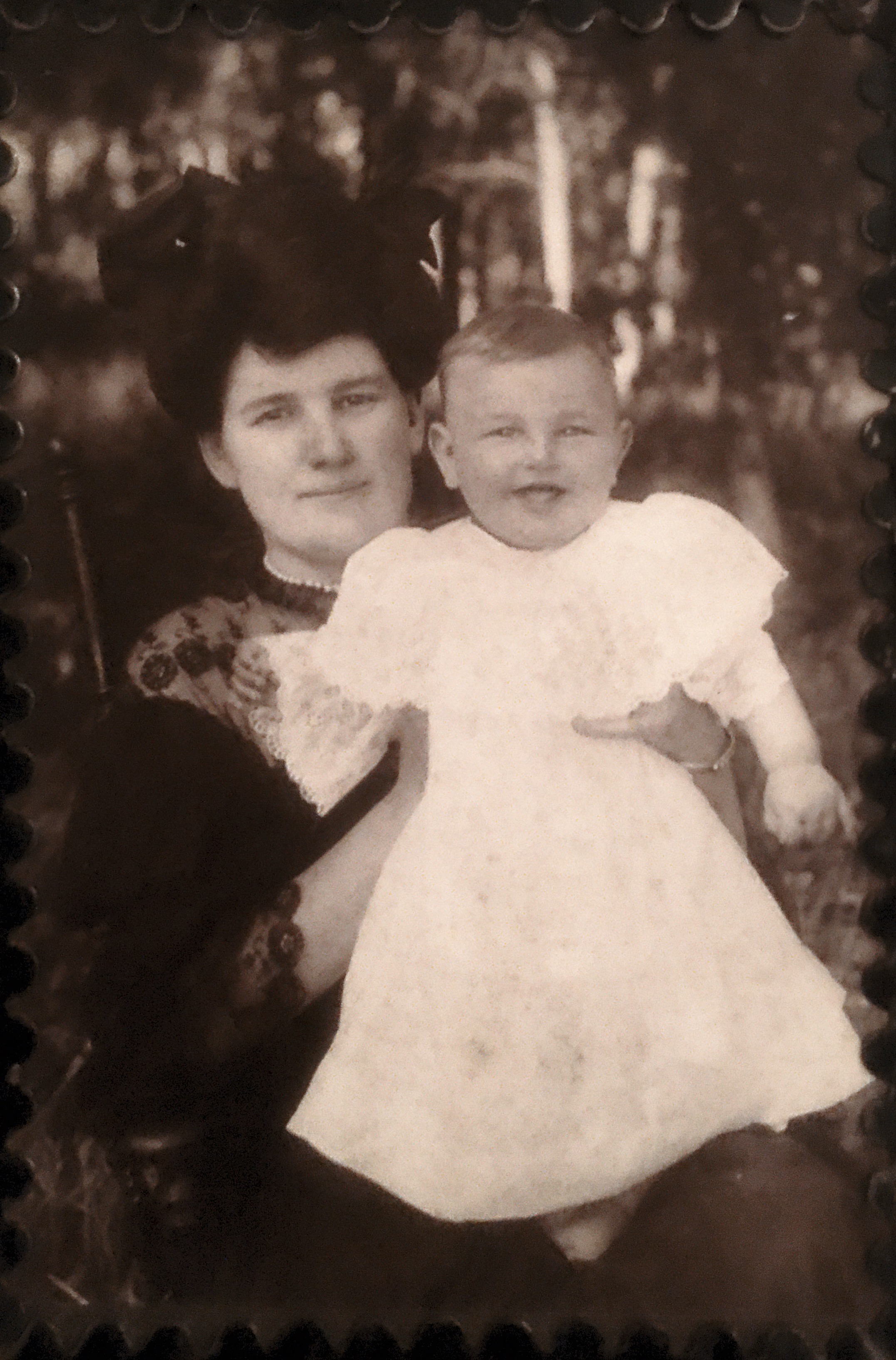 Leslie George Brink with Sophia Margaritte, his mother, approximate date 1906