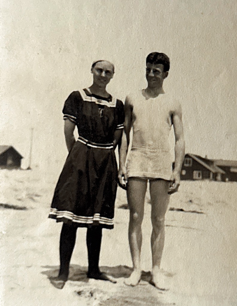 KIH and Edith 1910 Balboa Island, CA