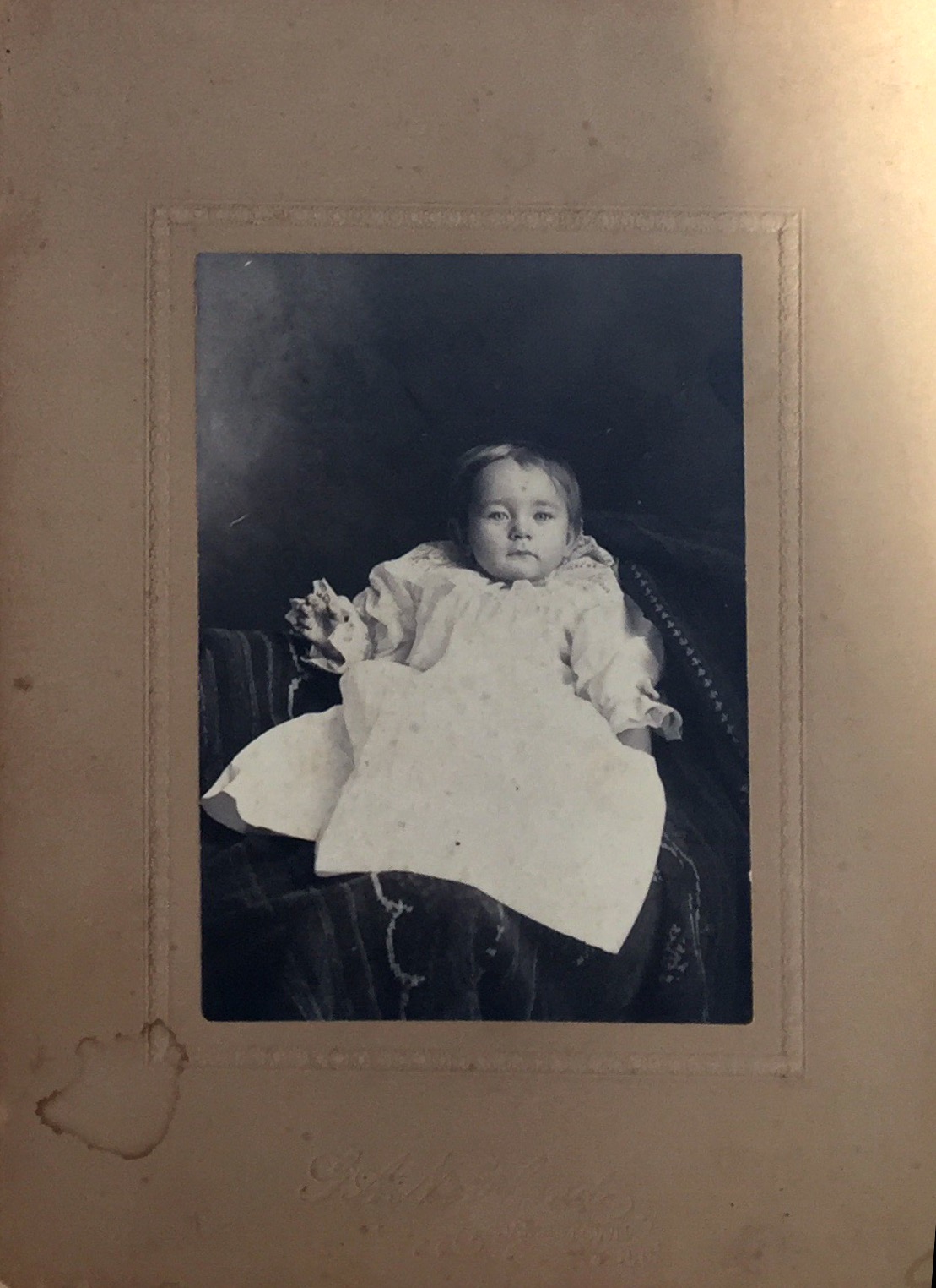 Elise Nyberg (troligen) då ny född dec 1901