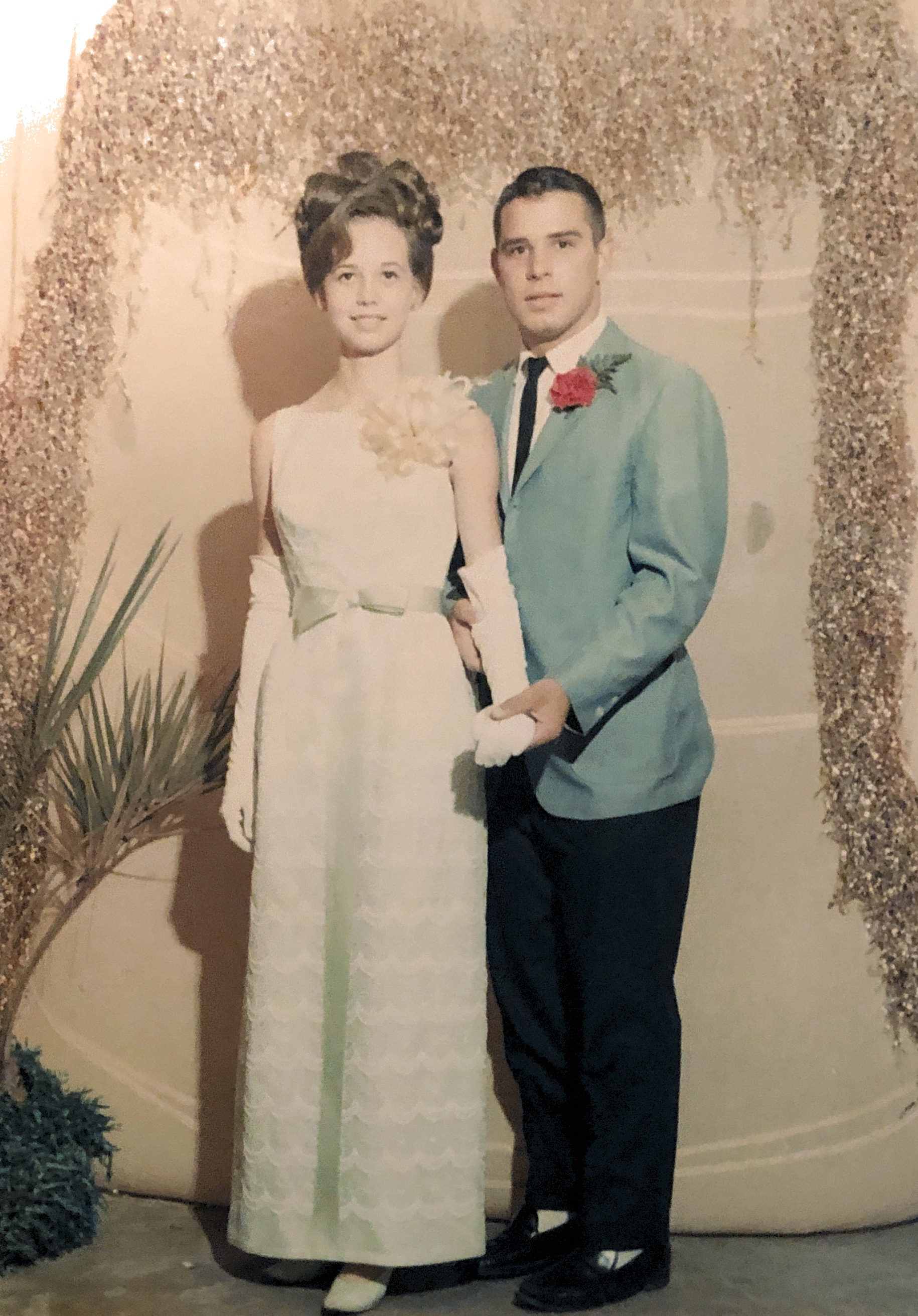 Johnny Taylor and John Jacobs at the senior prom in Nashville Georgia what year in 1966