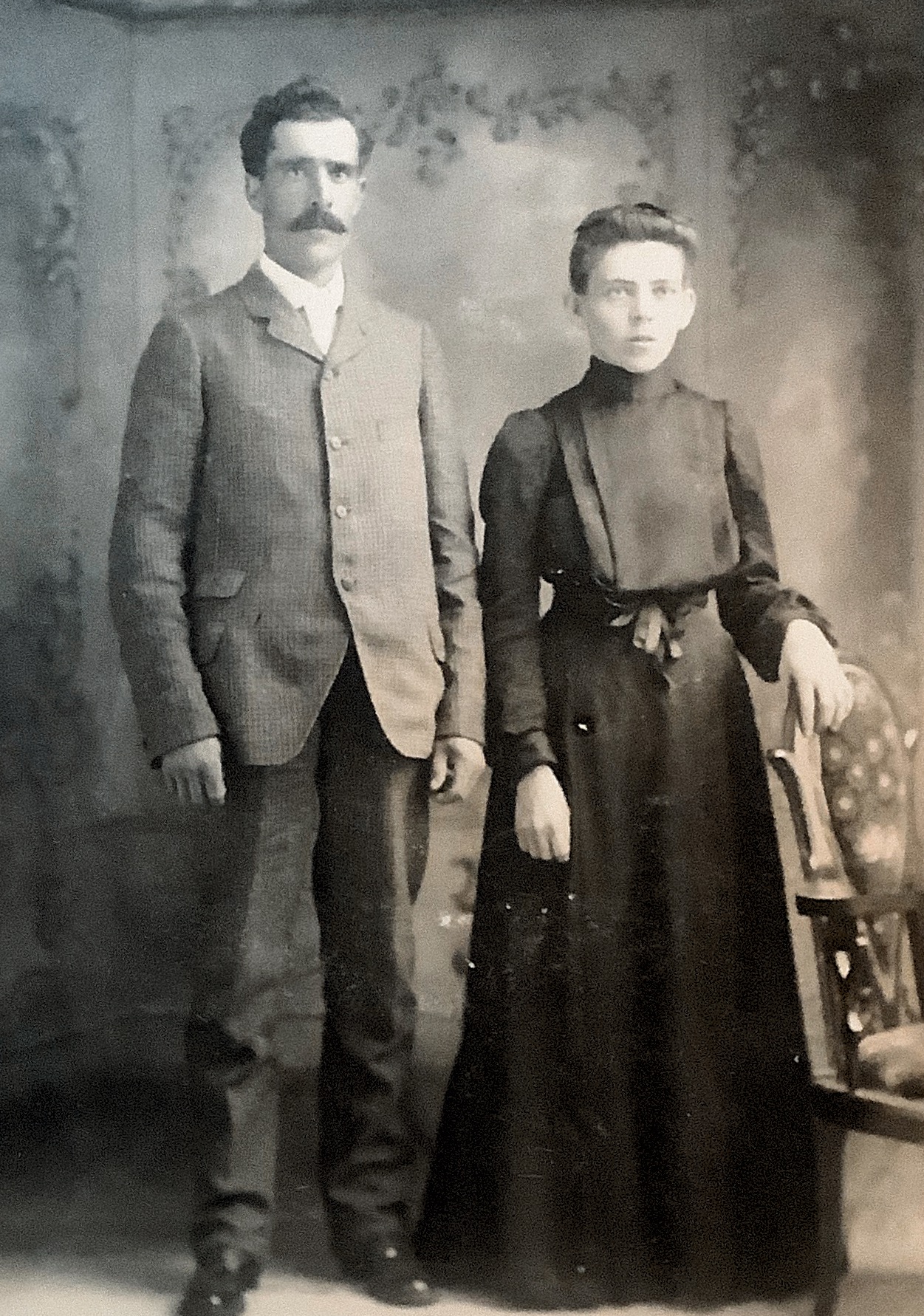 Hubert Laforest ne le 09-12-1864  Frère de mon grand père Étienne  Avec son épouse Marie-Sophie Arbour en 1907 a Sté Béatrice