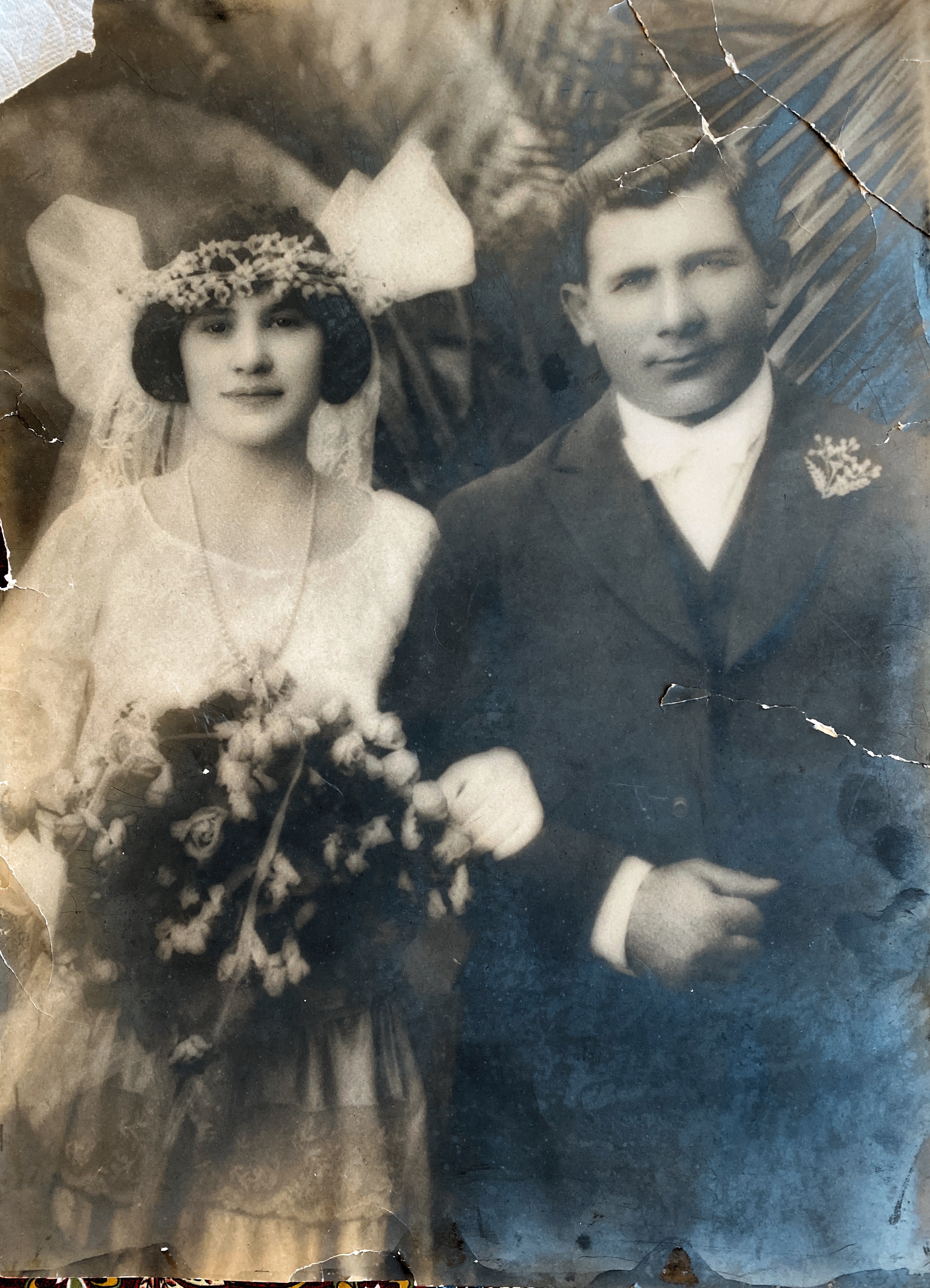 Angela Lena Morris the Daughter of  Maria (Georgouses) and John Morris on her wedding day to George N. Galanis   
Angela dob 3/14/1903 to 12/10/1968 
George dob 3/28/1888 to 12/17/1965